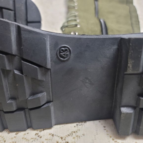 Army Olive Green Knee High Thigh High Lace Up Combat Boot with Lug Sole - Picture 6 of 6